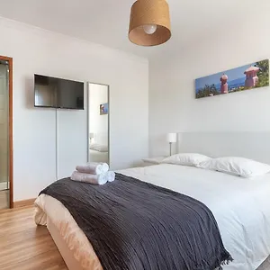 Hostwise - Spacious & Sunny Flat - Apartamento